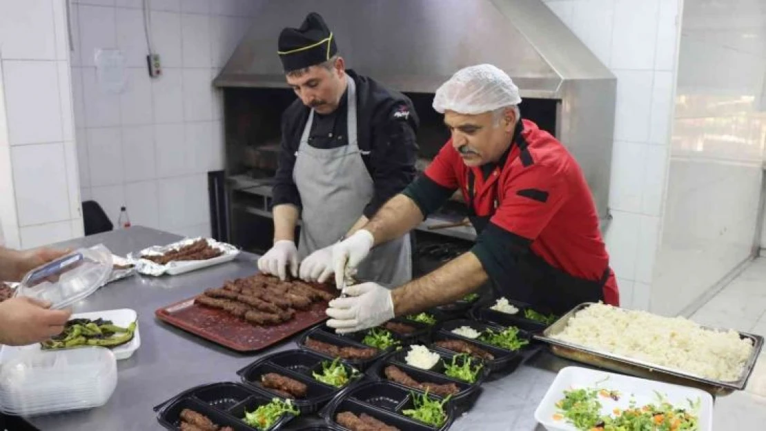 En kebap iftarlar Şanlıurfa'da