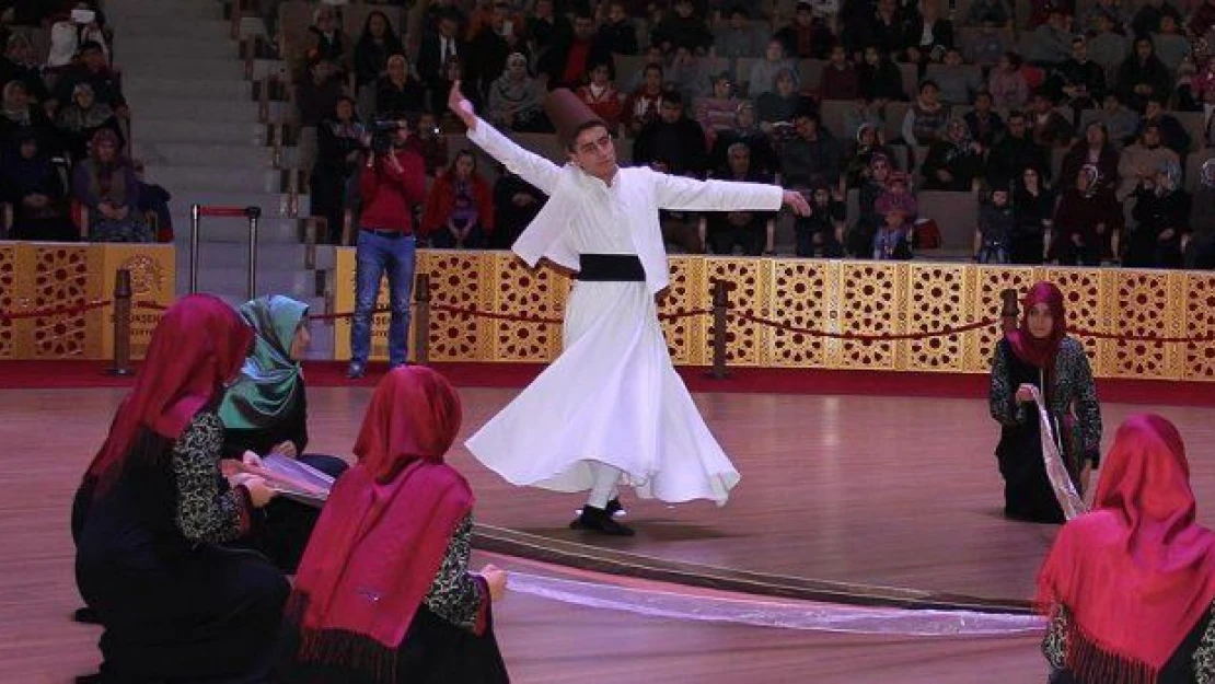 Engelli öğrencilerden sema gösterisi