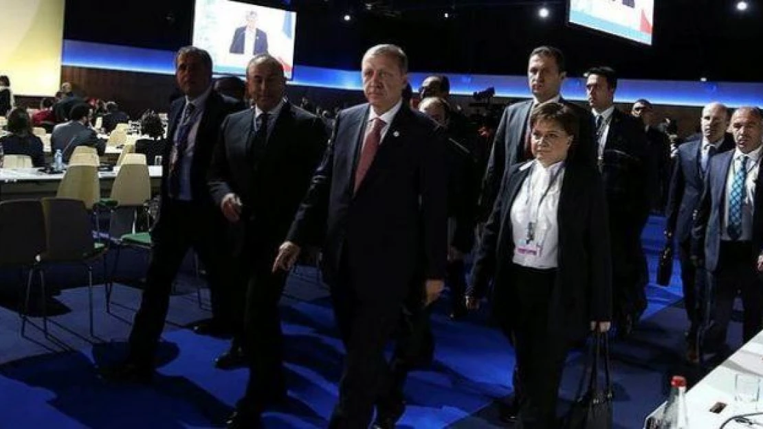 Erdoğan provokasyona böyle engel oldu