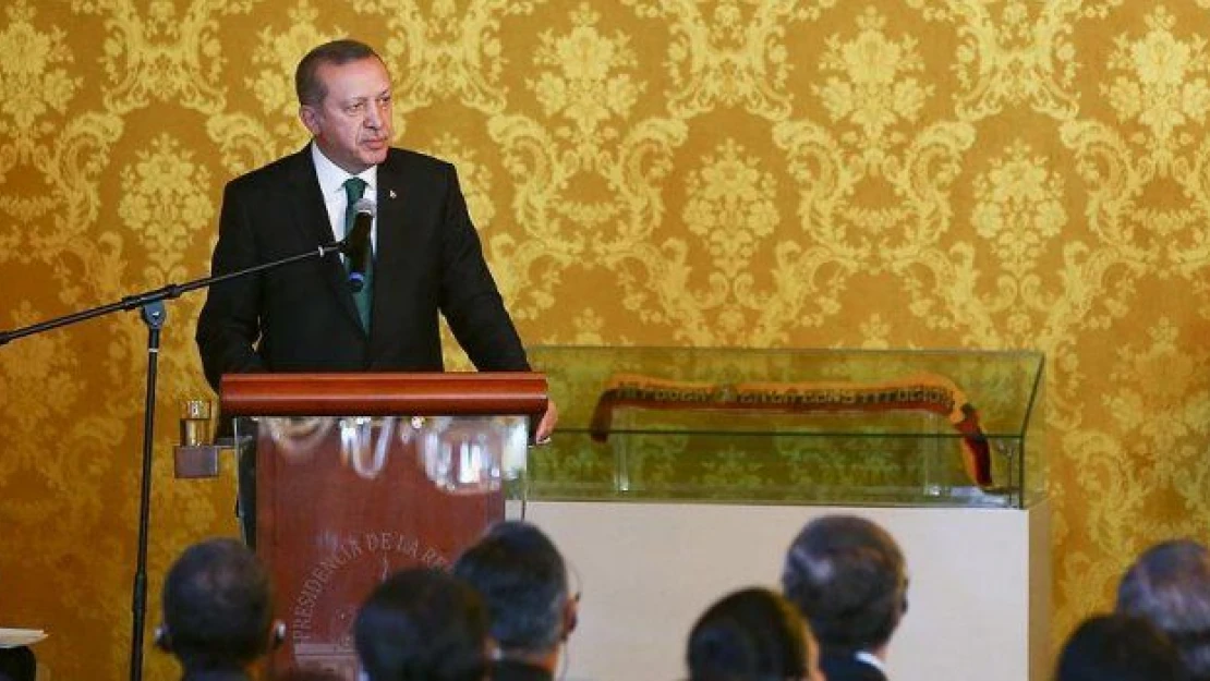 Erdoğan: Saldırıları durduramayanlar göçmenleri durdurmamızı istiyor