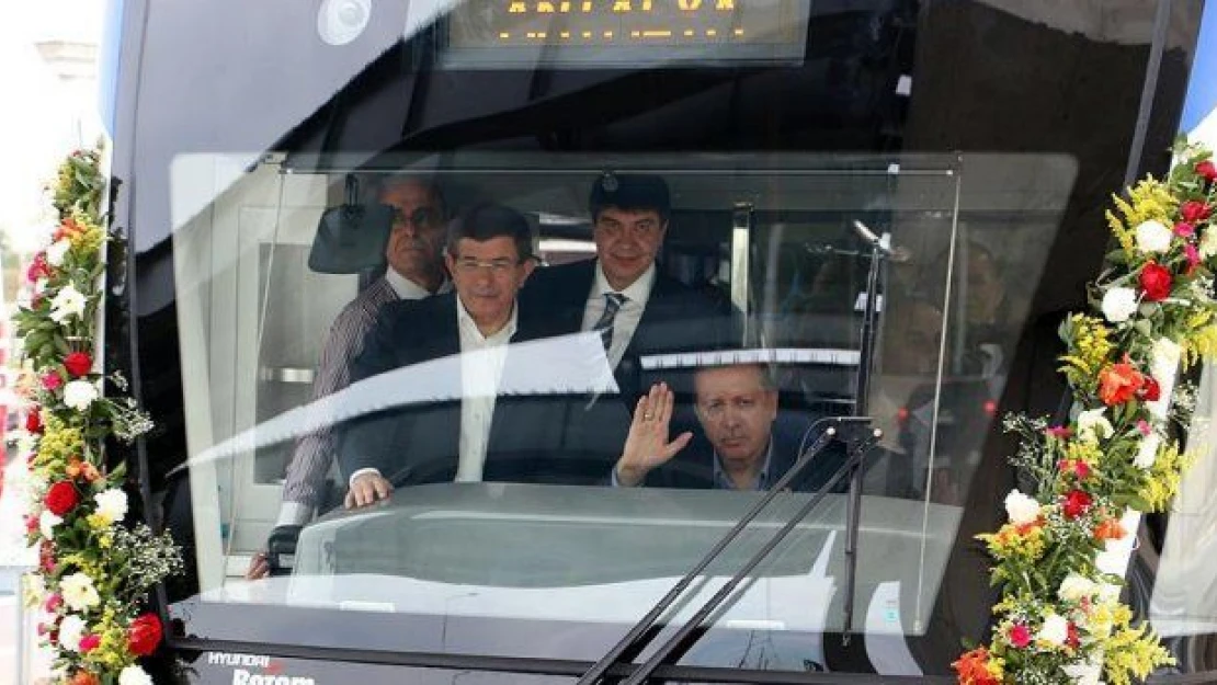 Erdoğan ve Davutoğlu'ndan test sürüşü