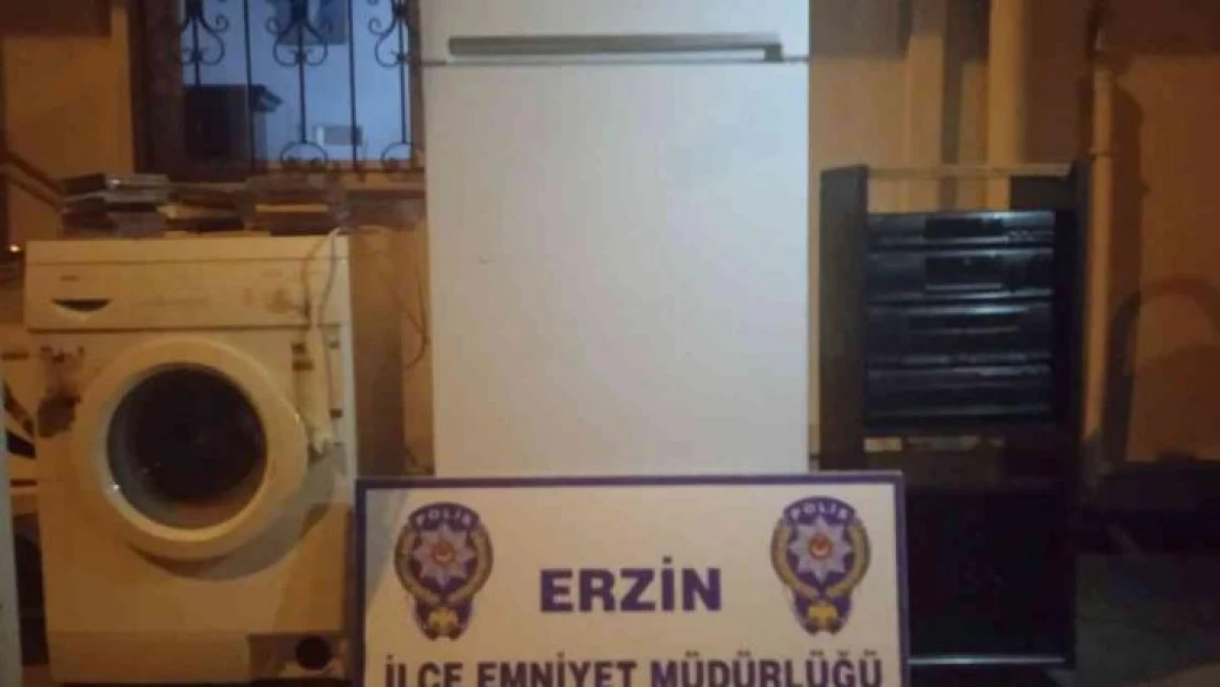 Erzin'de hırsızlık şüphelisi çaldığı eşyalarla yakalandı