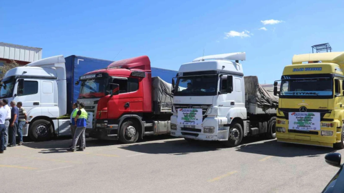 Erzurum'dan Pakistan'a 4 yardım tırı gönderildi