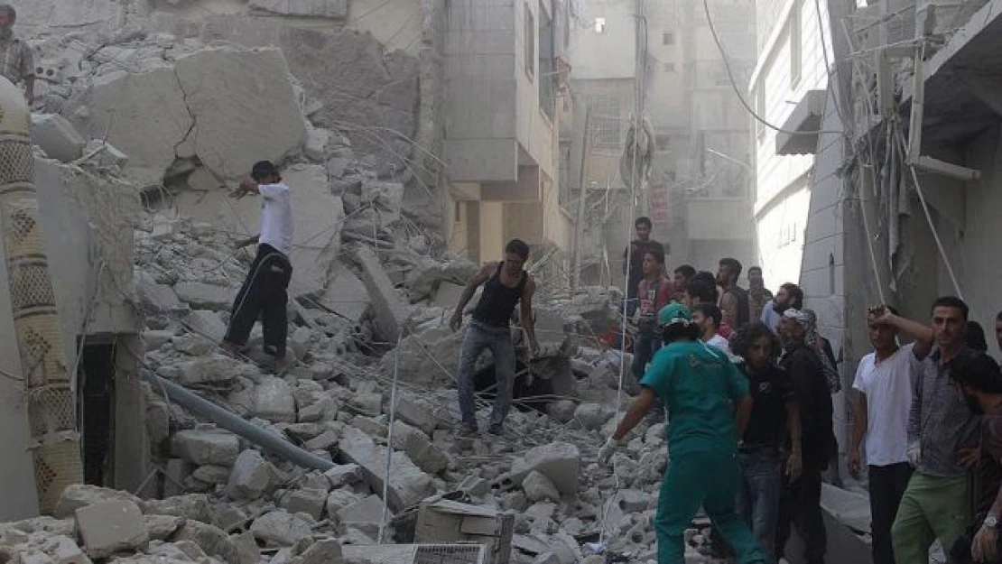 'Esed rejimi 2 yılda 20 bin varil bombası attı'