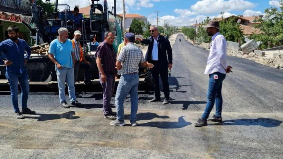 Evren'de asfalt çalışmaları devam ediyor