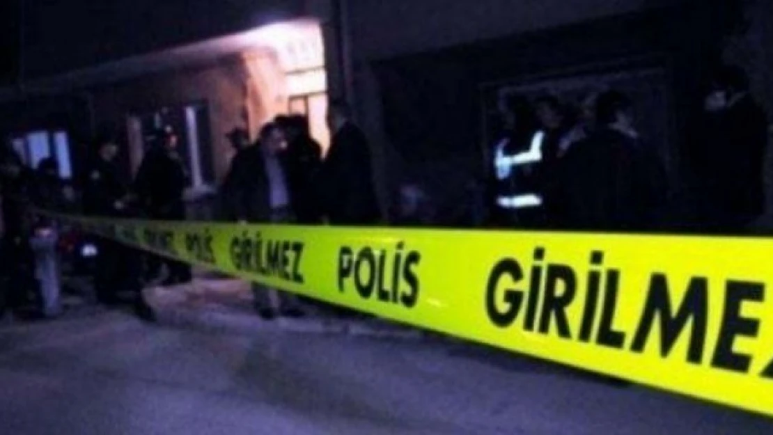 Eyüp'te dernek lokaline silahlı saldırı
