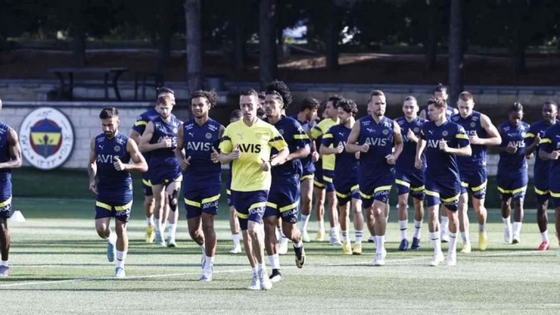 Fenerbahçe, 3 ismi listeye almadı!