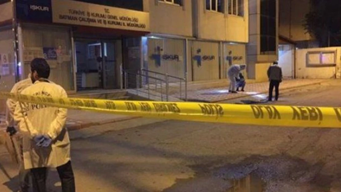 Flaş...İŞKUR'a bombalı saldırı!
