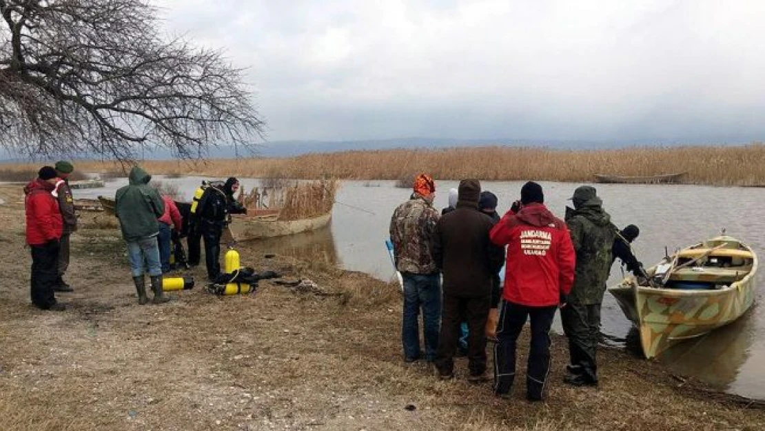 Gölde kaybolan emekli emniyet müdürünün cesedi bulundu