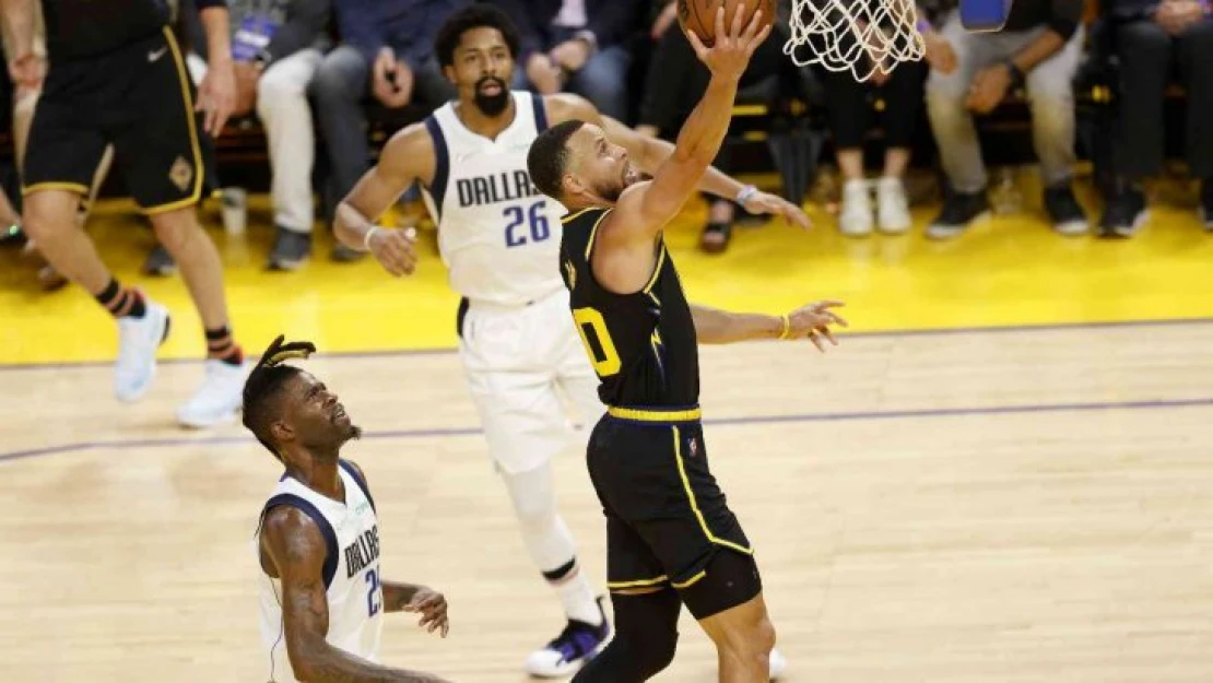 Golden State Warriors, Dallas Mavericks karşısında 1-0 öne geçti