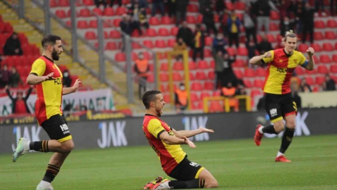 Göztepe'de Di Santo ayrıldı