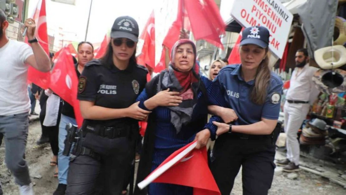 Hakkari'deki annelerin evlat nöbeti 30. haftada