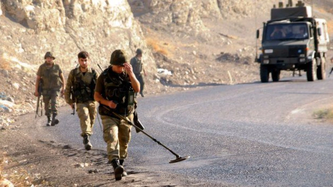 Hakkari'de bir uzman çavuş ağır yaralandı