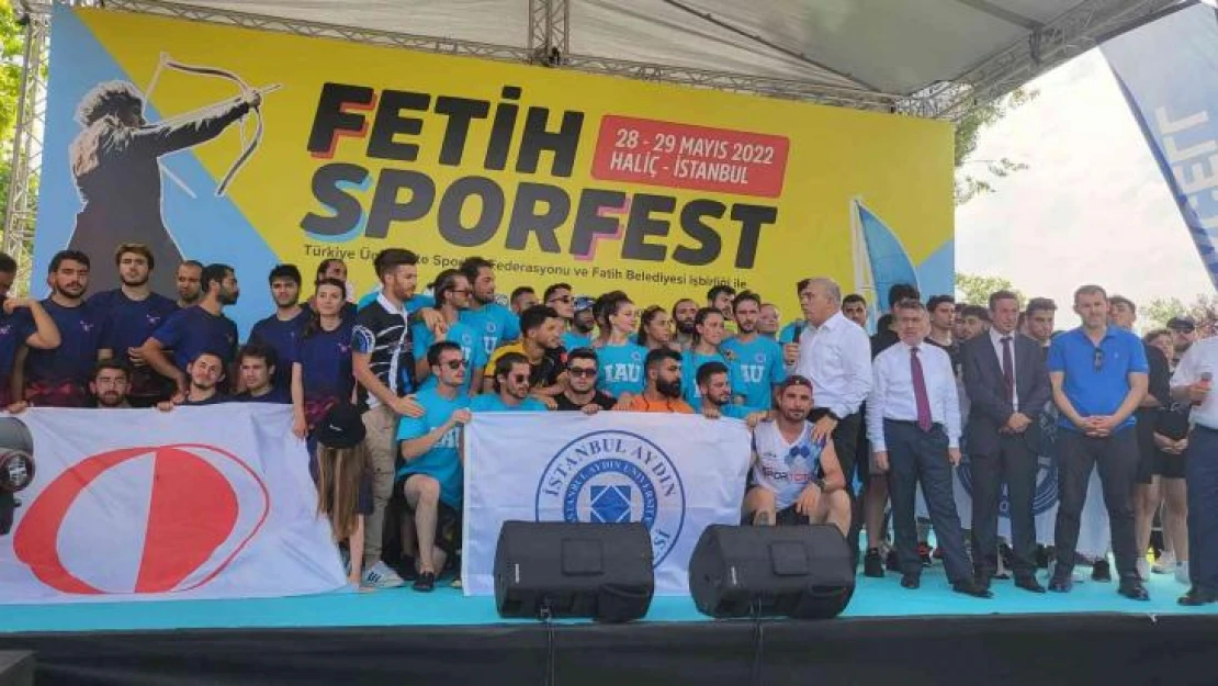 Haliç'teki Fetih Sporfest'te 35 üniversiteden 594 sporcu mücadele etti