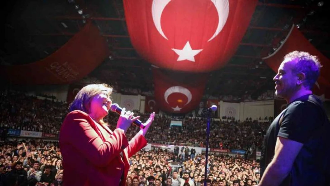 Haluk Levent Gaziantep'te hayranları ile buluştu