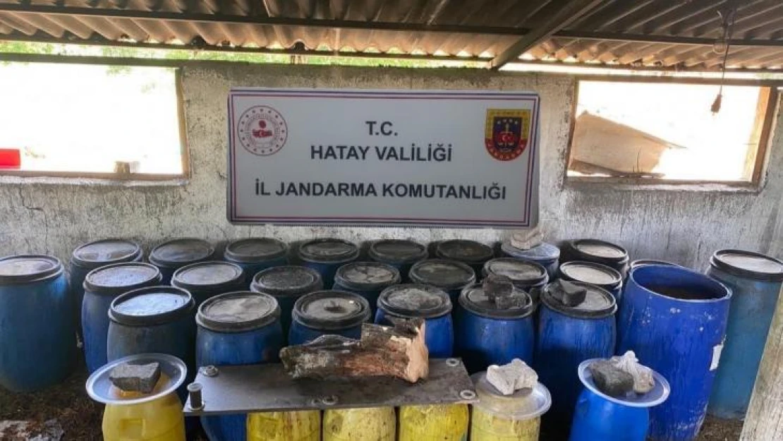 Hatay'da 11 bin 400 litre sahte içki ele geçirildi