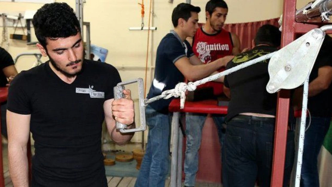 İnşaat malzemeleriyle gelen şampiyonluk
