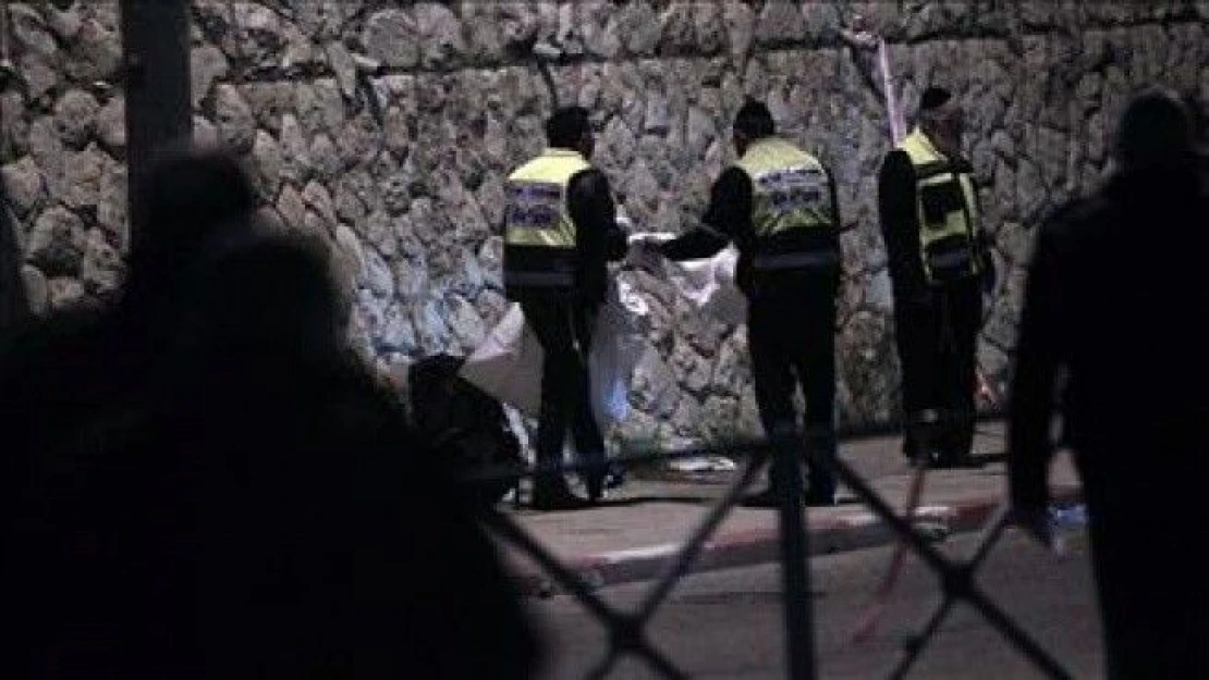 İsrail polisi Kudüs'te 1 Filistinli genci öldürdü