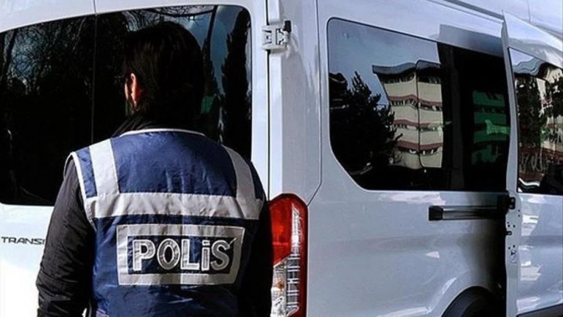 İzmir'deki 'Paralel Yapı' operasyonunda bir kişi tutuklandı