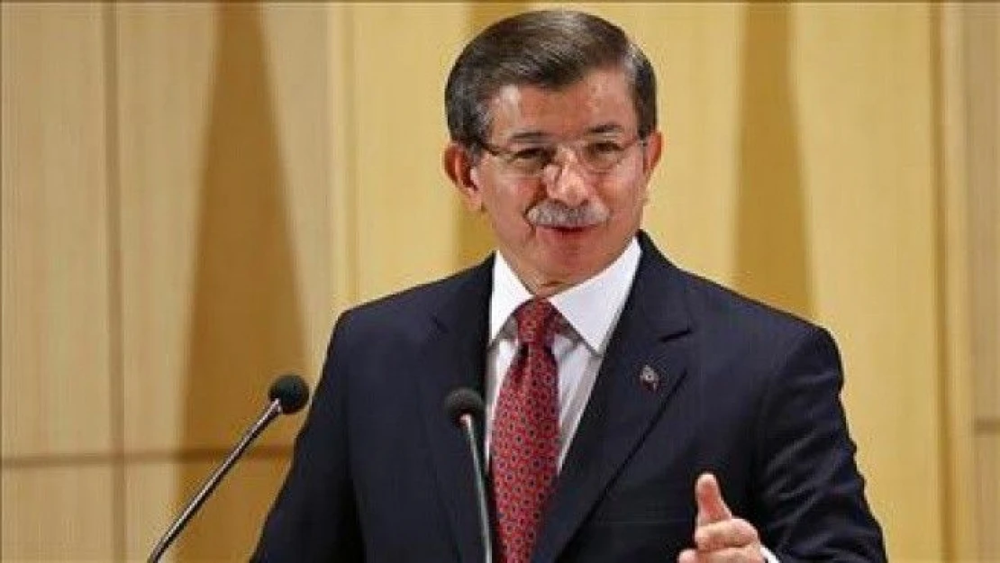 Davutoğlu: Kadın elinin değmediği yerde vicdan eksik oluyor