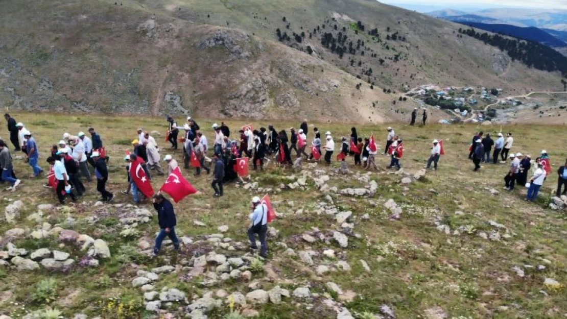 Kafkas şehitleri için vefa yürüyüşü düzenlendi