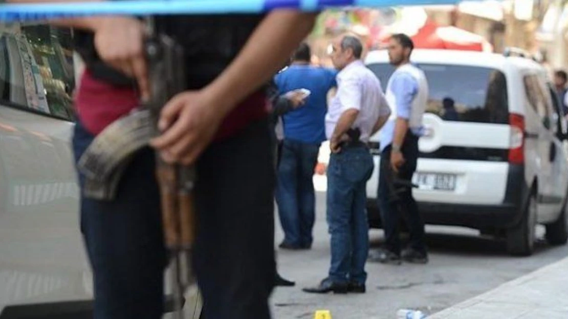 Kahvaltı yapan polislere saldırı: 1 ölü, 3 yaralı