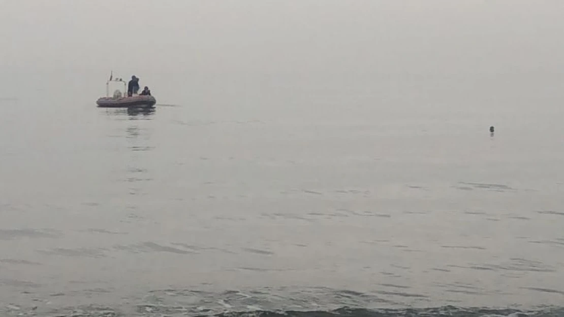 Karadeniz kıyısında dubayı mayın zannettiler