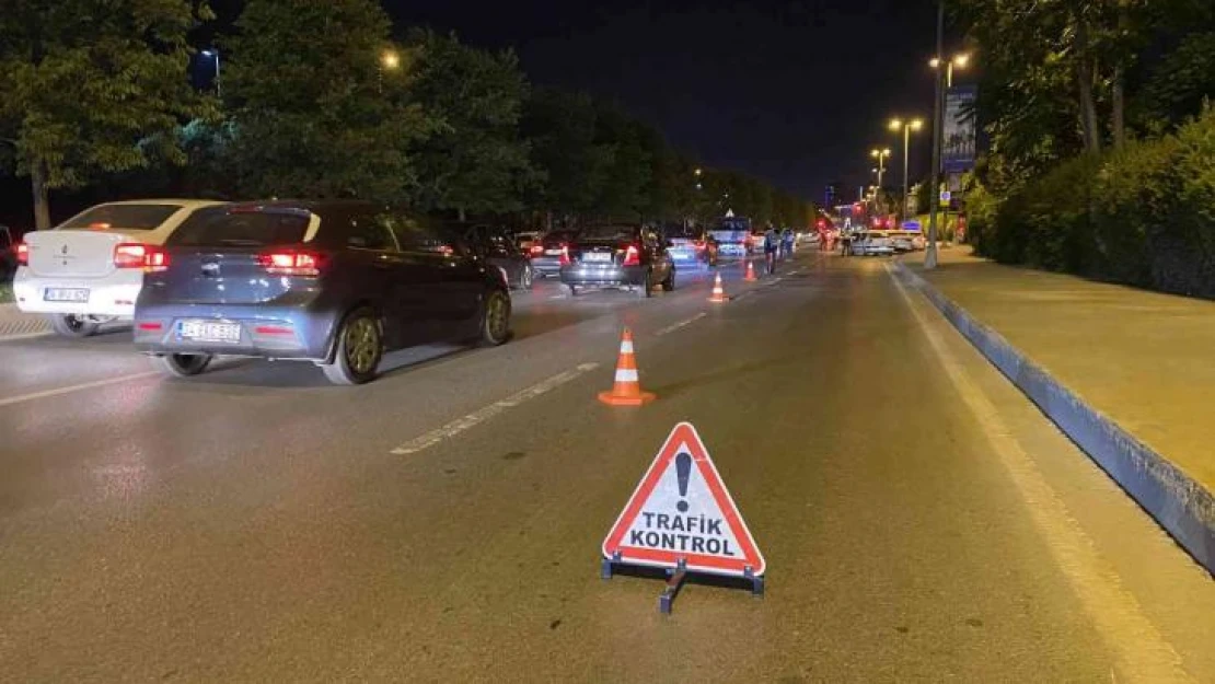 Kartal sahil yolundaki trafik denetimi