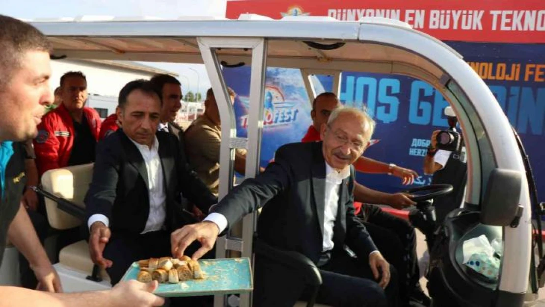 Kılıçdaroğlu'ndan TEKNOFEST'e sürpriz ziyaret