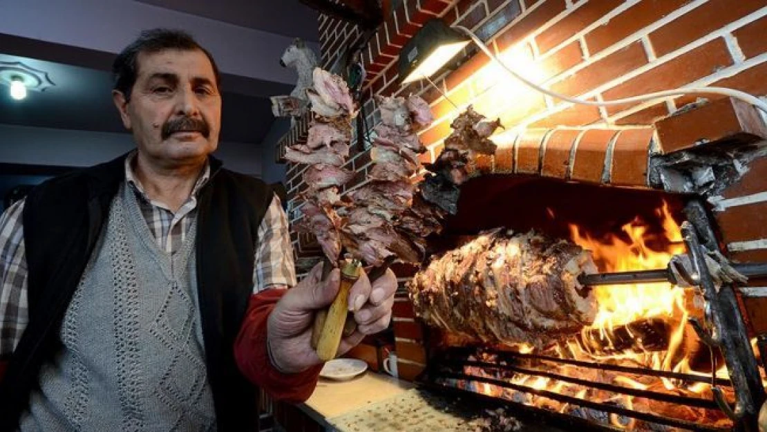 Kış turizminin vazgeçilmezi: Cağ kebabı
