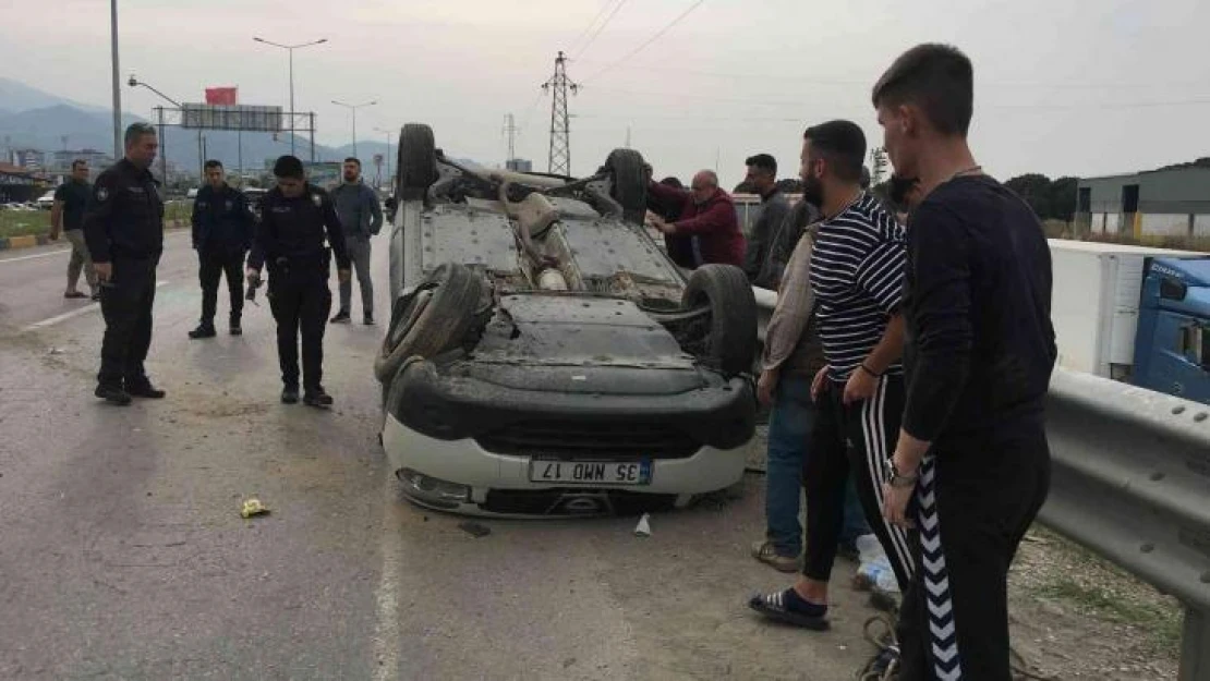 Kontrolden çıkan araç takla atıp karşı şeride geçti: 3 yaralı