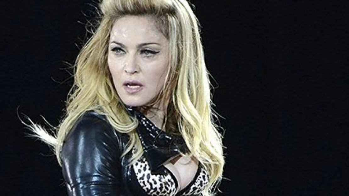 Madonna konserlerine 18 yaş sınırlaması!