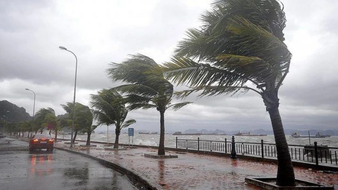 Marmara, Kuzey Ege ve Batı Karadeniz'in batısında fırtına alarmı