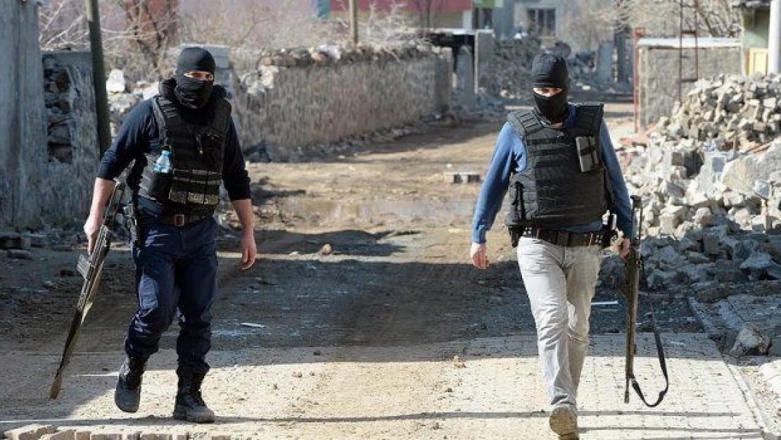 Mehmetçik, çukur kazan 11 "çukur&quotu etkisiz hale getirdi