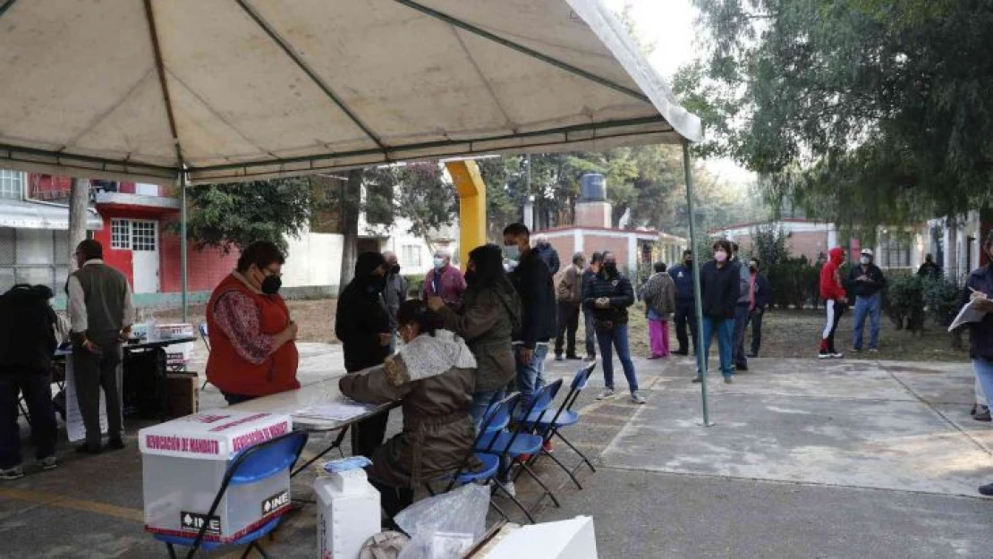 Meksika'da Devlet Başkanı Obrador için 'tamam mı devam mı' referandumu