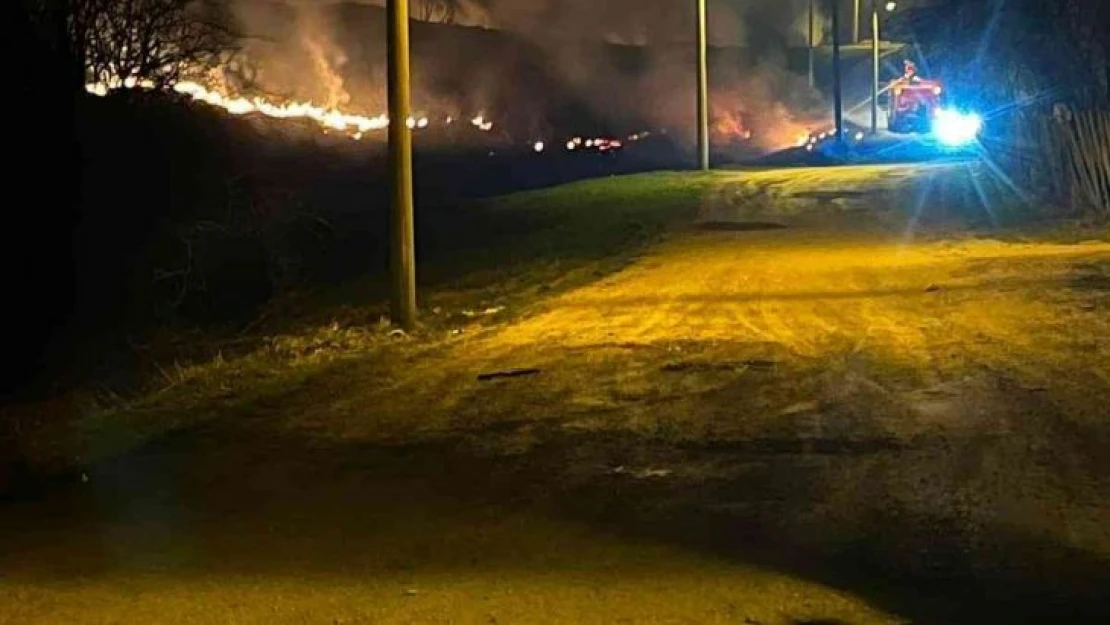 Mera olarak kullanılan alanda yangın çıktı, 25 dönüm arazi kül oldu