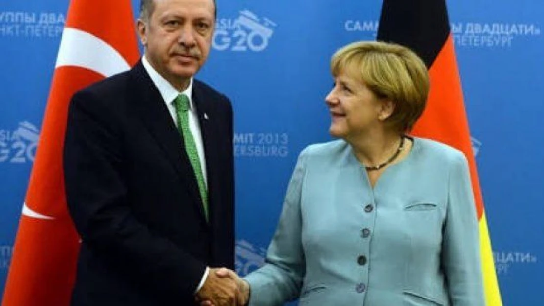 Merkel 1 milyon sığınmacı kabul etme sözü verdi