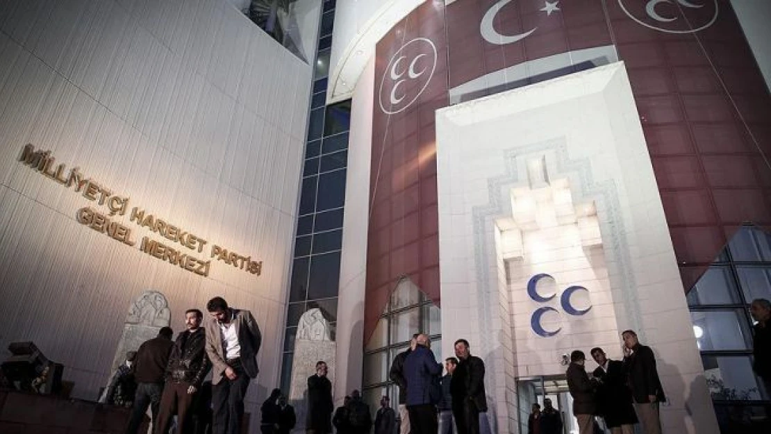 MHP 4 il teşkilatını kapattı