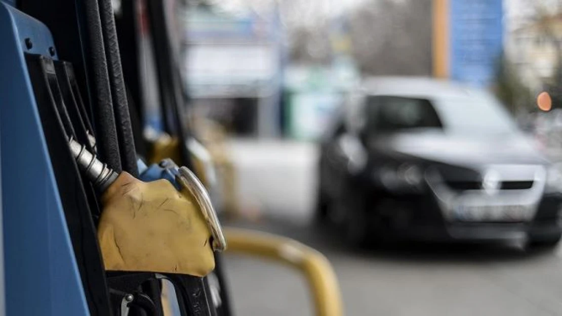 Motorinde 9 kuruşluk indirim