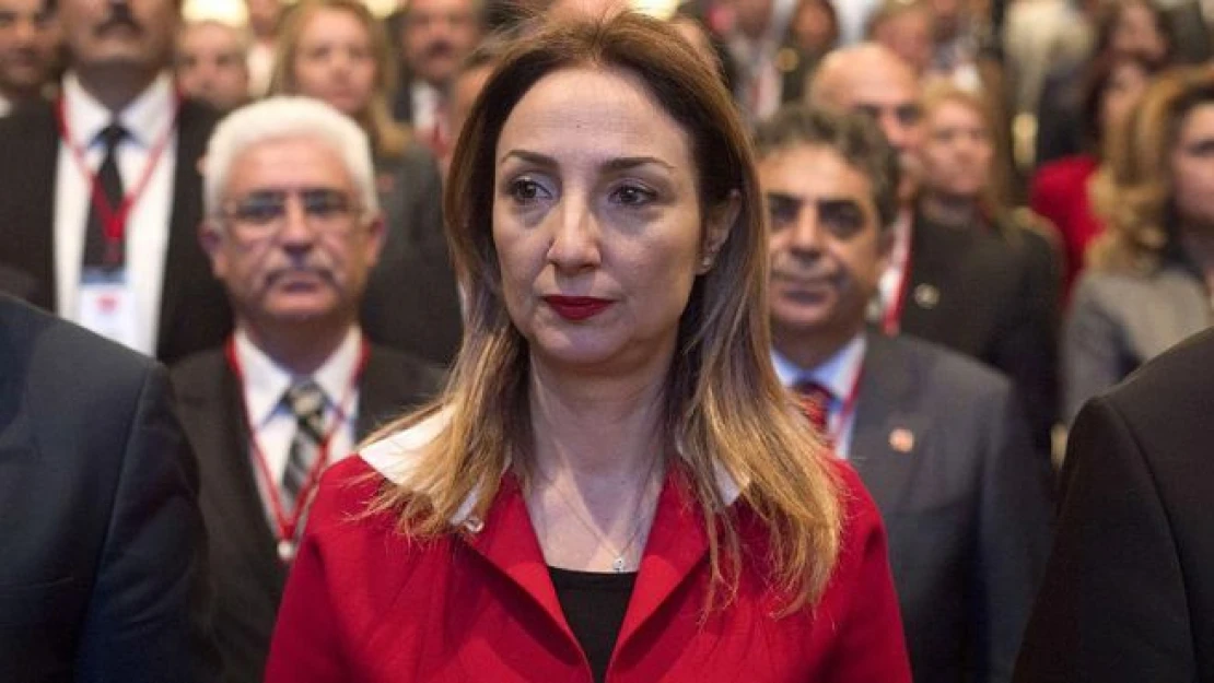 Nazlıaka'yı daha ihraç etmeden CHP'nin internet sitesinden adı ve resmini sildiler