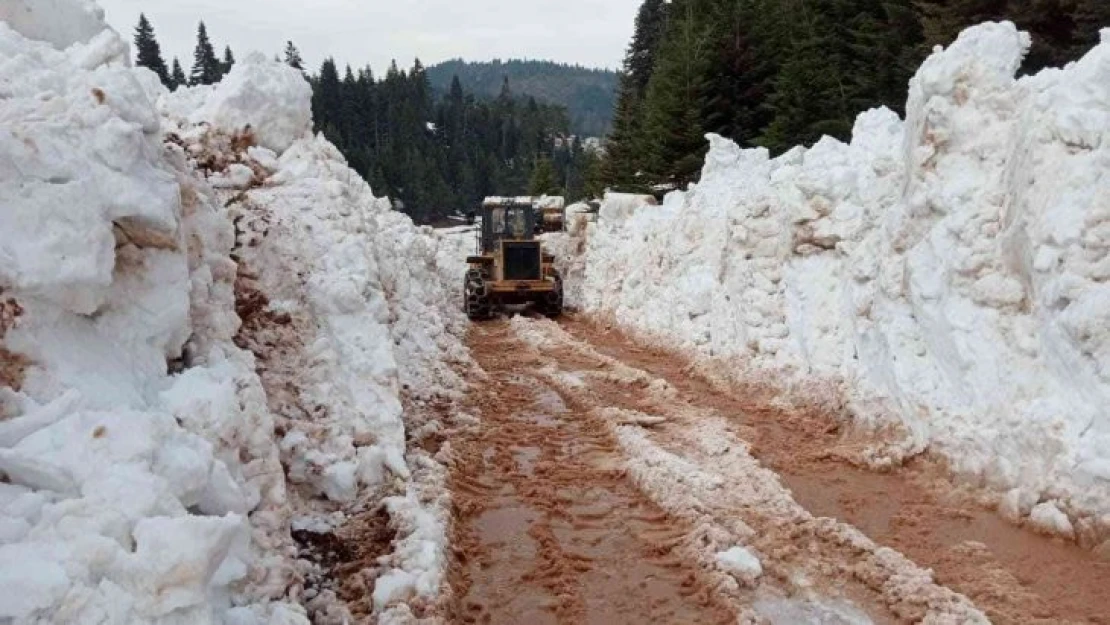 Nisan ayında kar mesaisi