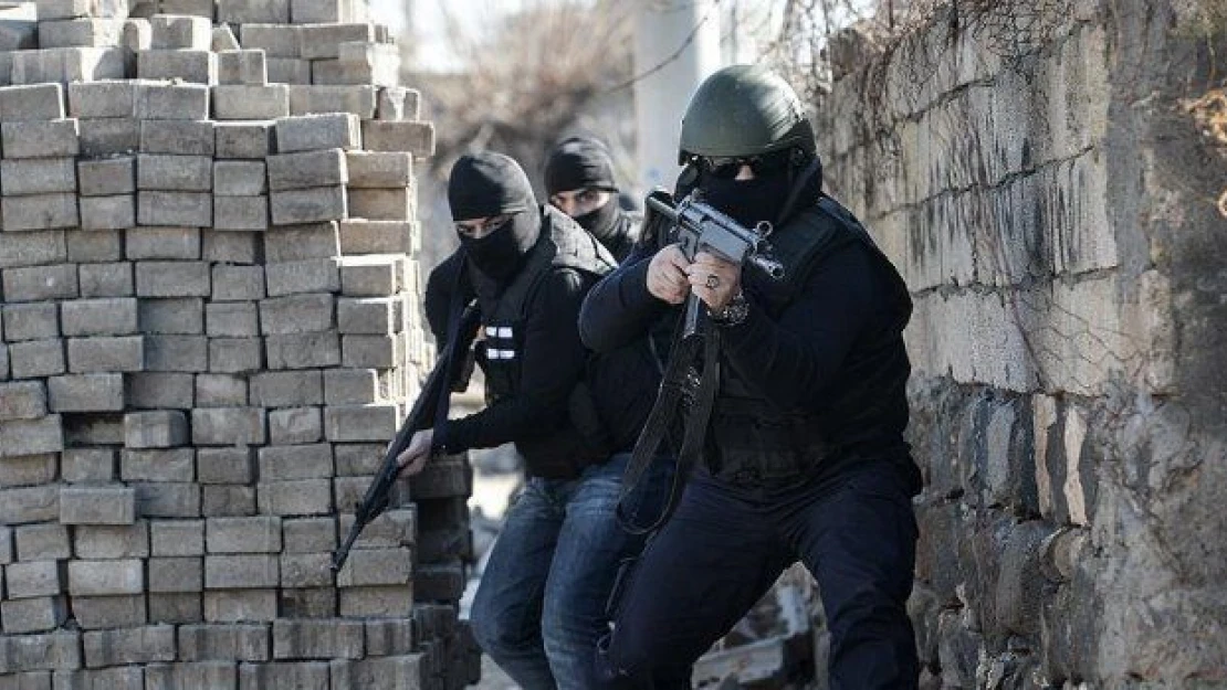 Nusaybin'de şiddetli çatışmalar sürüyor