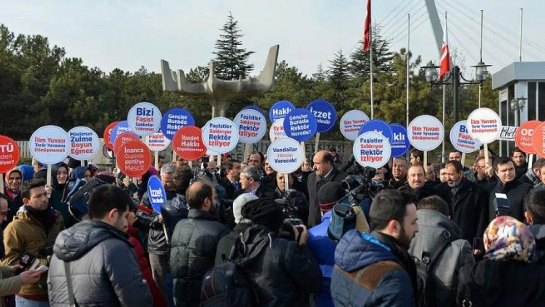 ODTÜ'de yaşanan olaylar protesto edildi