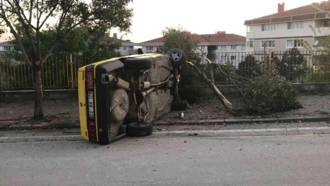 Park halindeki otomobile çarpan araç takla attı, sürücü kayıplara karıştı