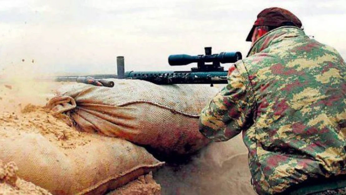 PKK'lı keskin nişancıların arkasından Sırp, Kanadalı ve İngiliz askerler çıktı!