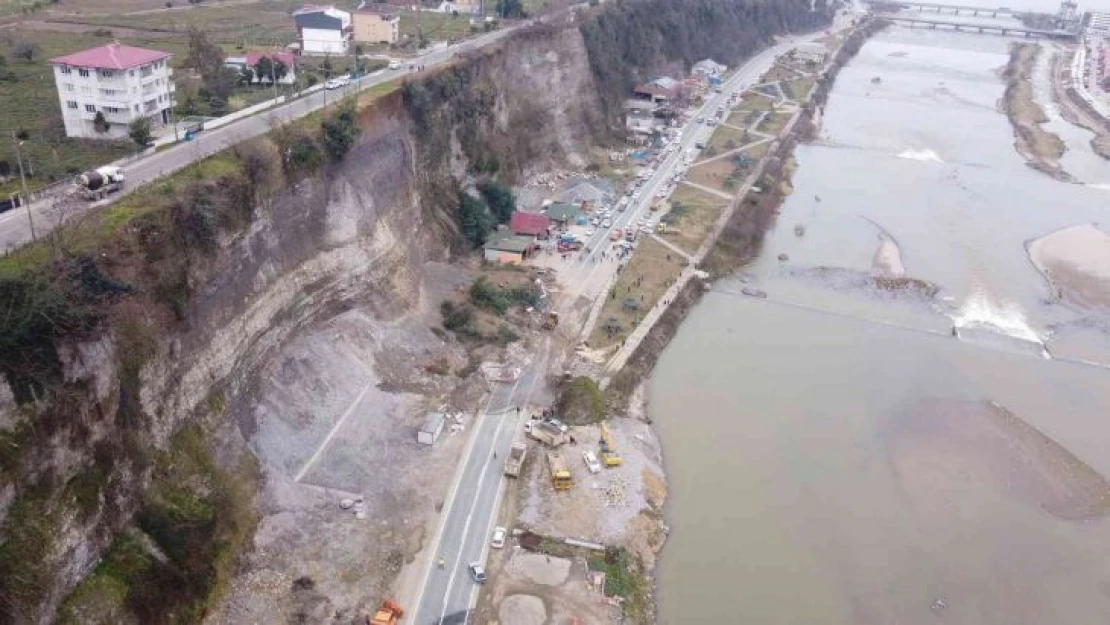 Rize'nin Ardeşen ilçesindeki heyelan bölgesi havadan görüntülendi