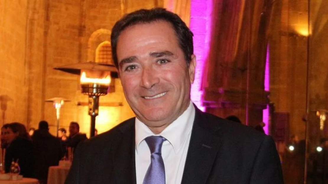 Rum lider Anastasiadis' in Resmi Dilleri Arasına Girmesine Yönelik Çalışması