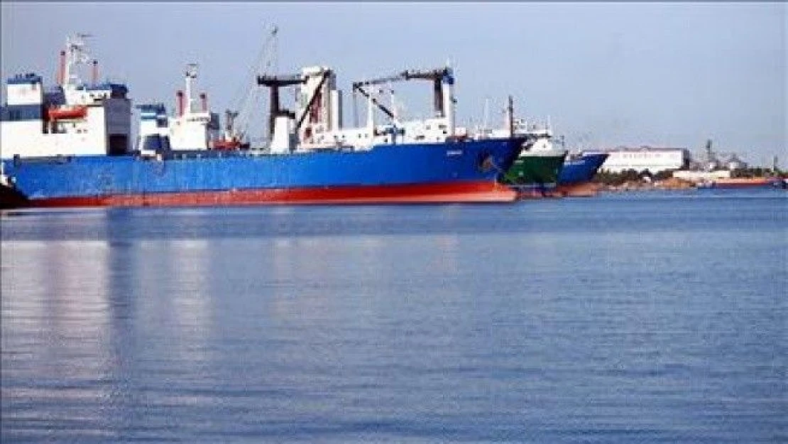 Rus bandıralı gemilere izin yok