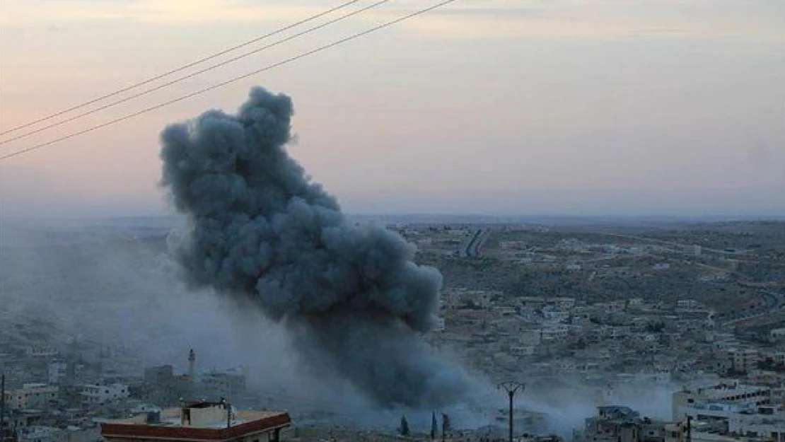 Rus uçakları Halep'te sivil yerleşim yerini bombaladı