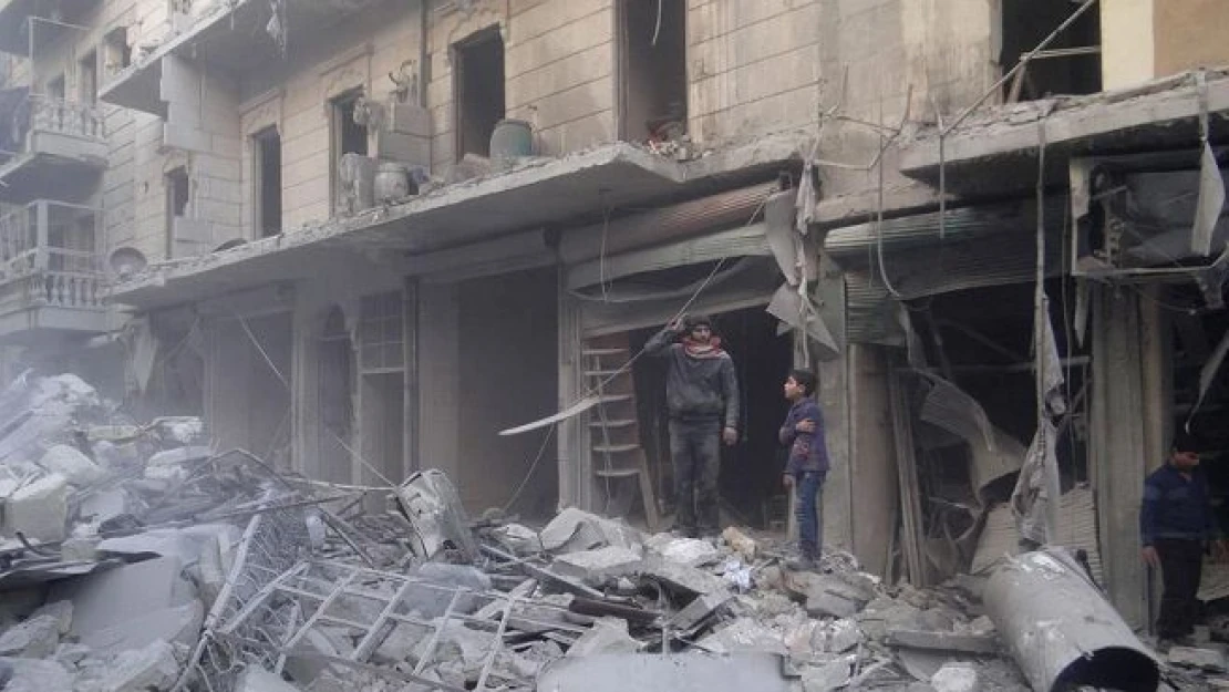 Rus uçakları Halep'te sivilleri vurdu: 10 ölü, 20 yaralı